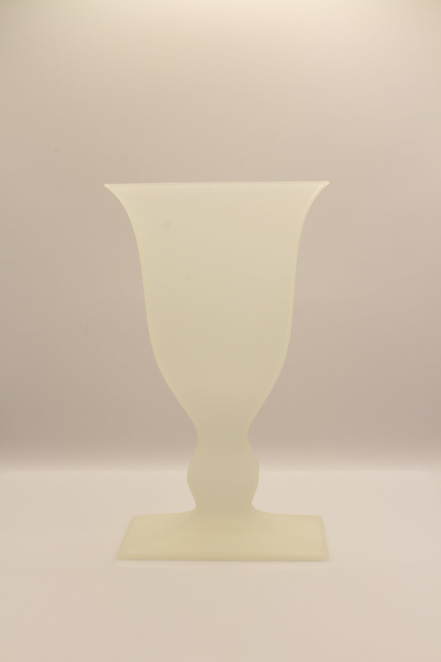 Lyra Vase